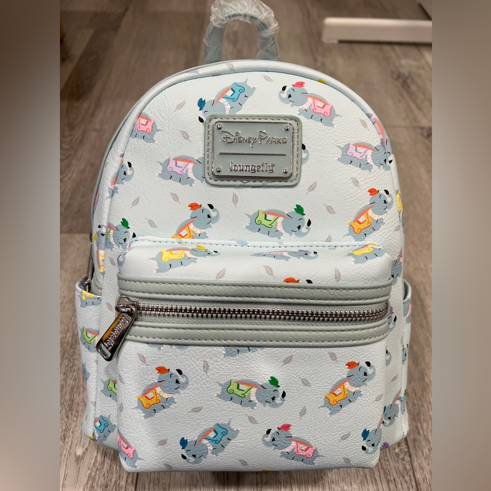 Loungefly Dumbo Brand new backpack - Picture 1 of 1